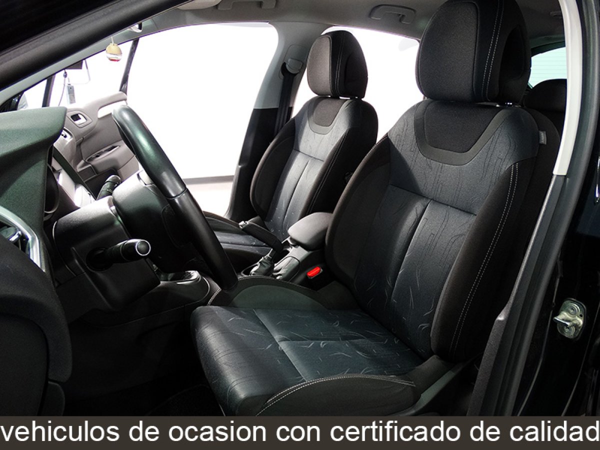 Foto Citroen C4 17