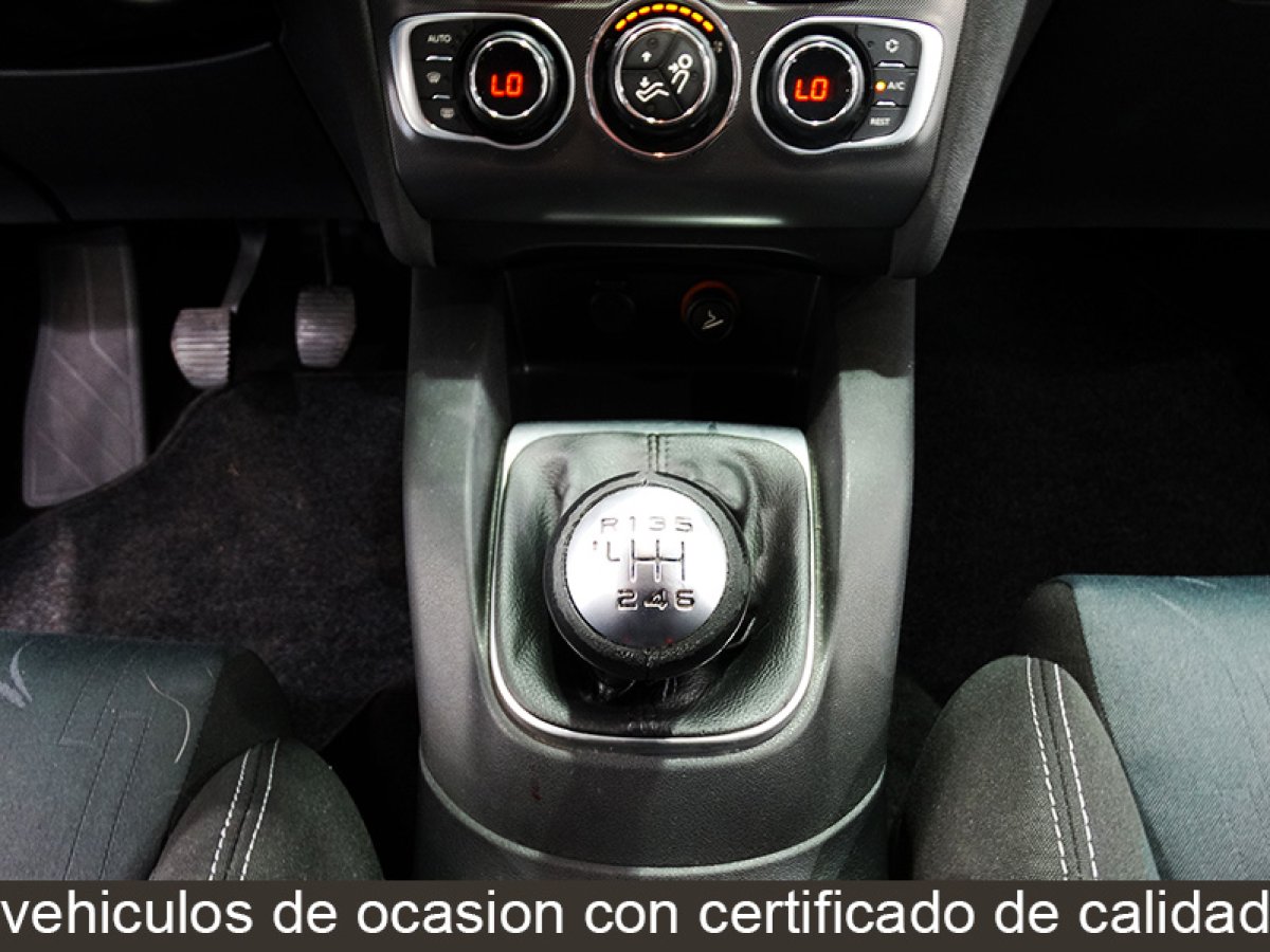 Foto Citroen C4 23