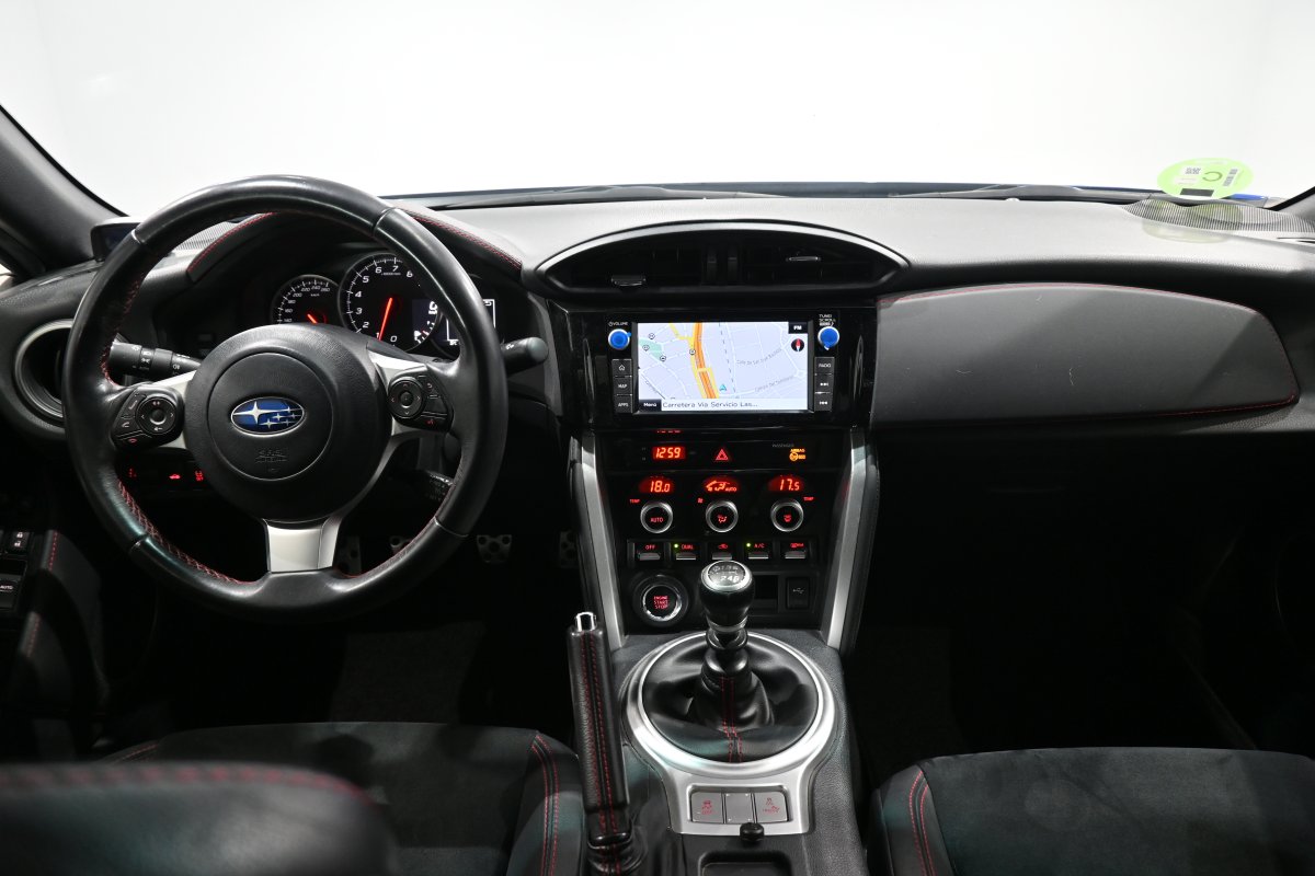 Foto Subaru BRZ 16