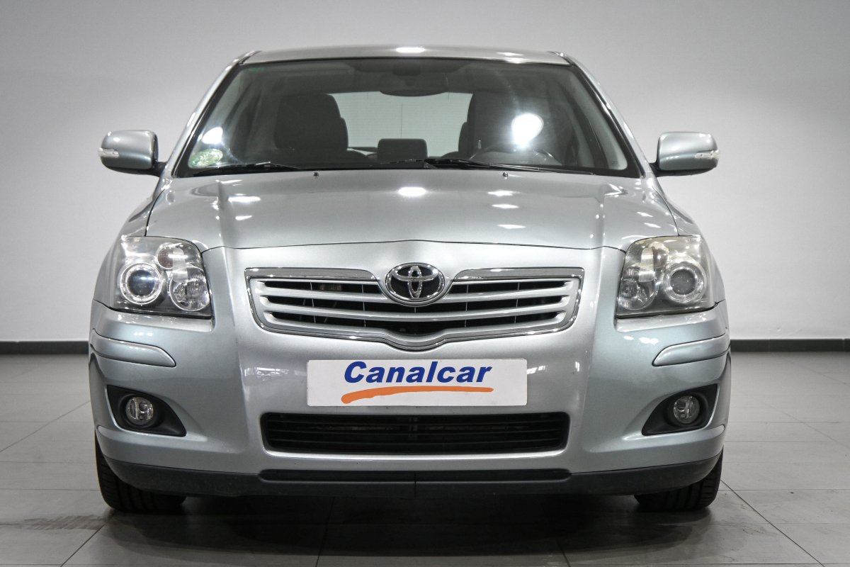 Foto Toyota Avensis 2