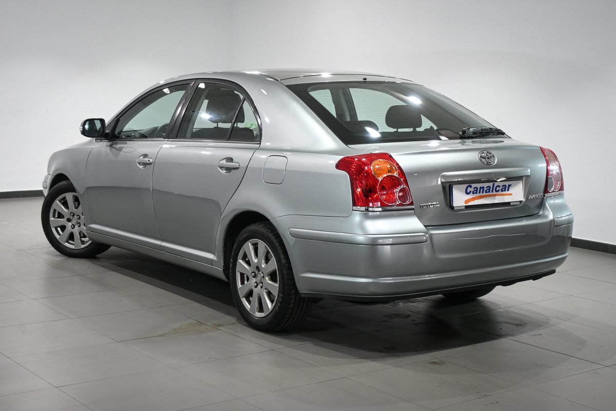 Foto Toyota Avensis 6