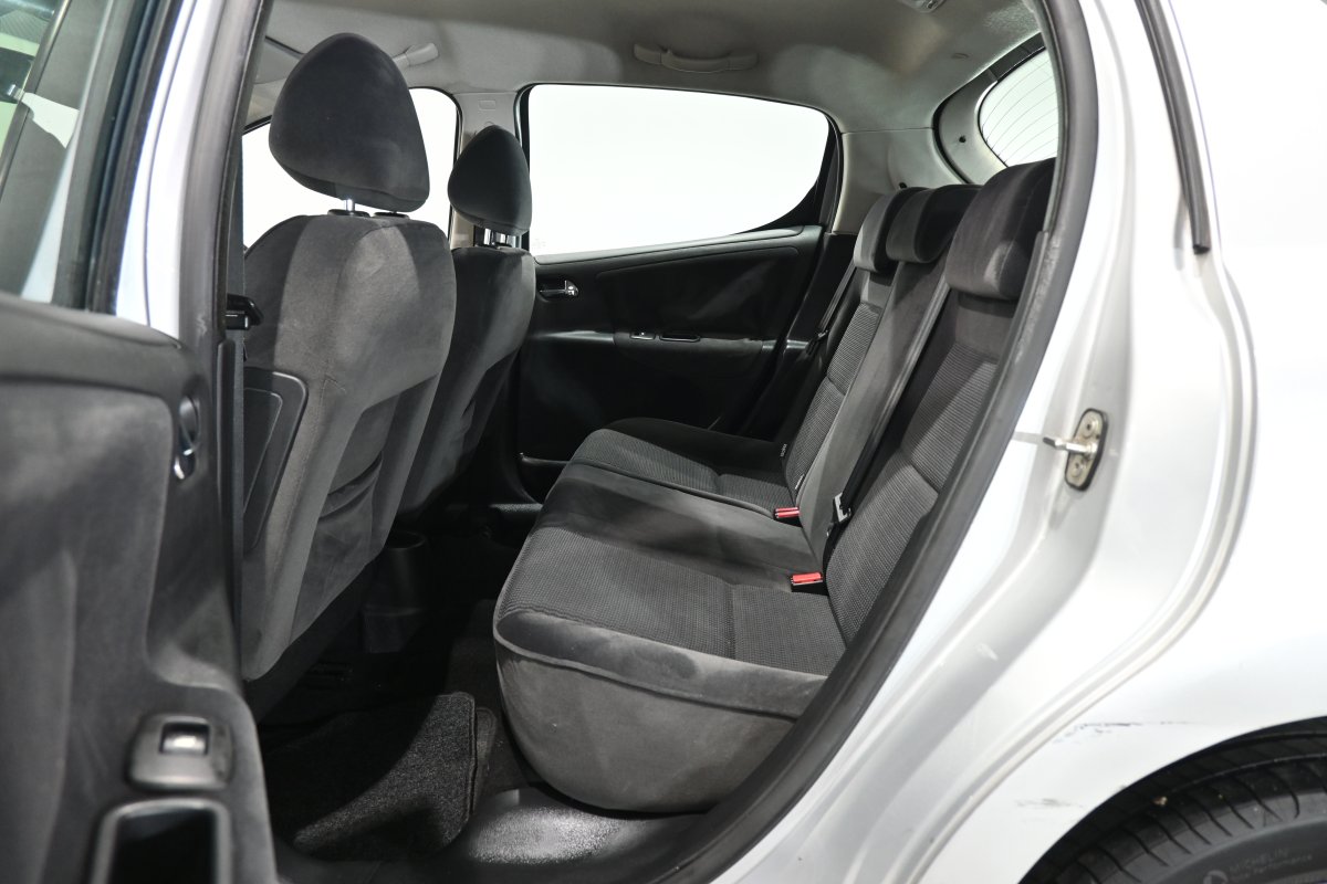 Foto Peugeot 207 11