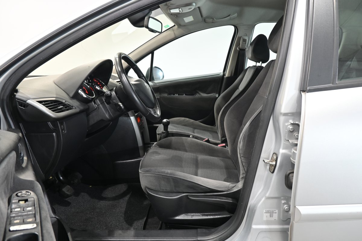 Foto Peugeot 207 10