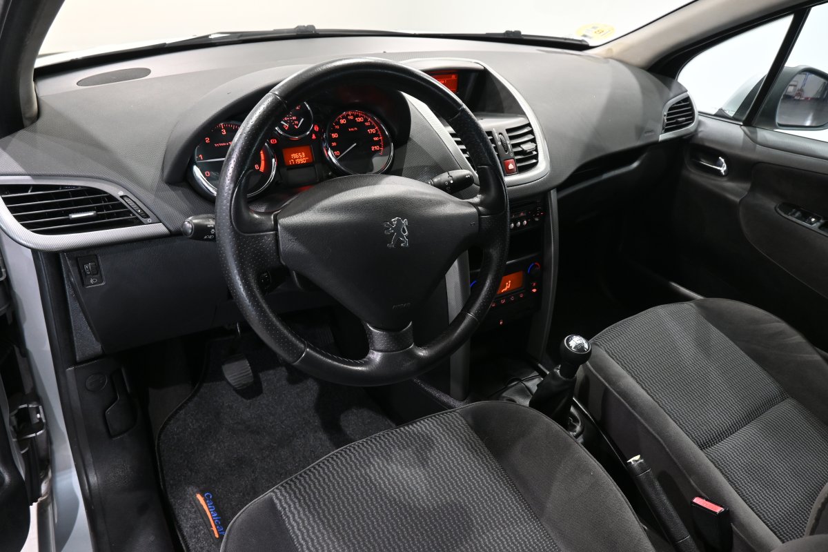 Foto Peugeot 207 9