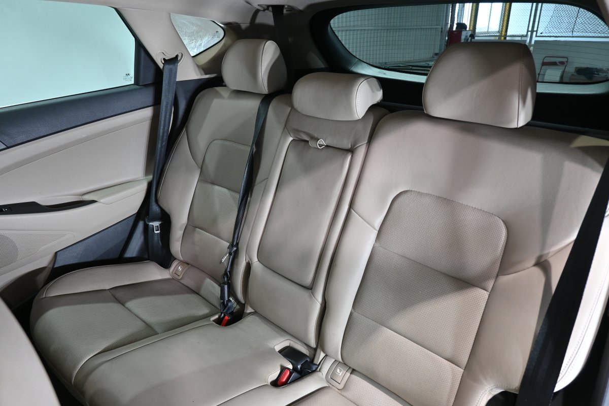 Foto Hyundai Tucson 12