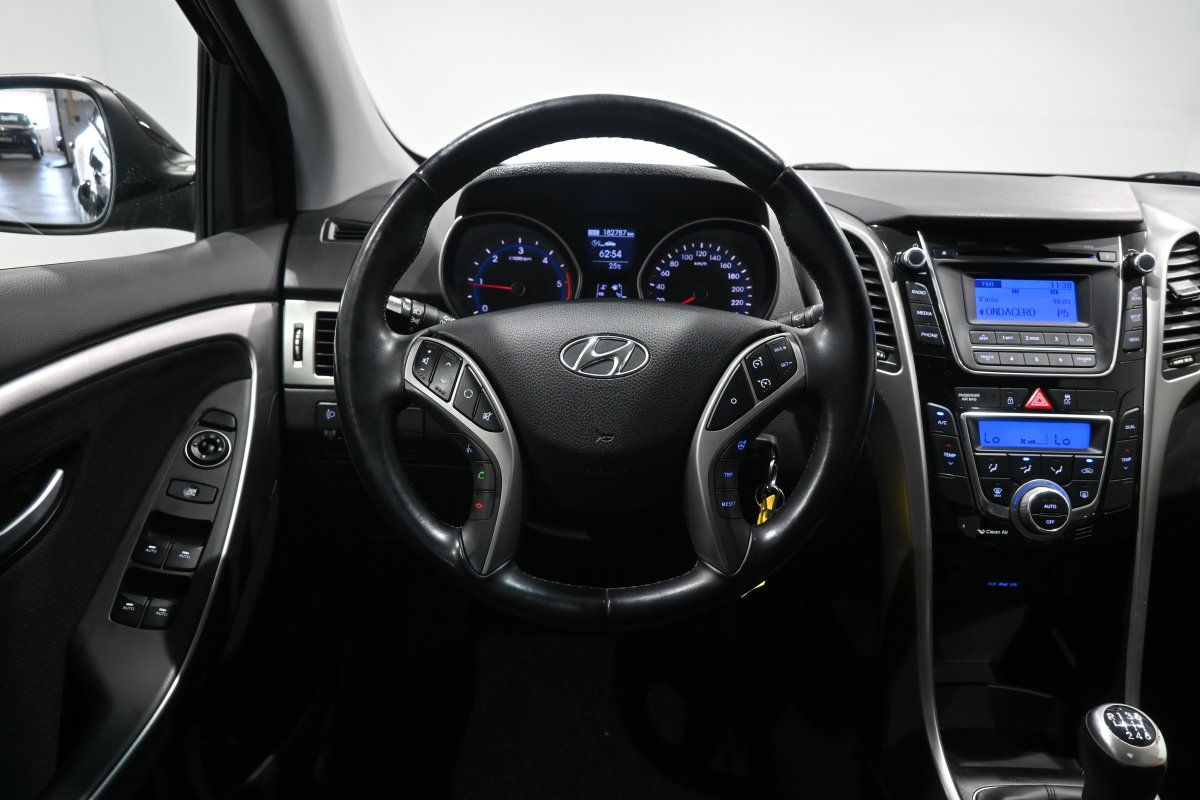 Foto Hyundai i30 18