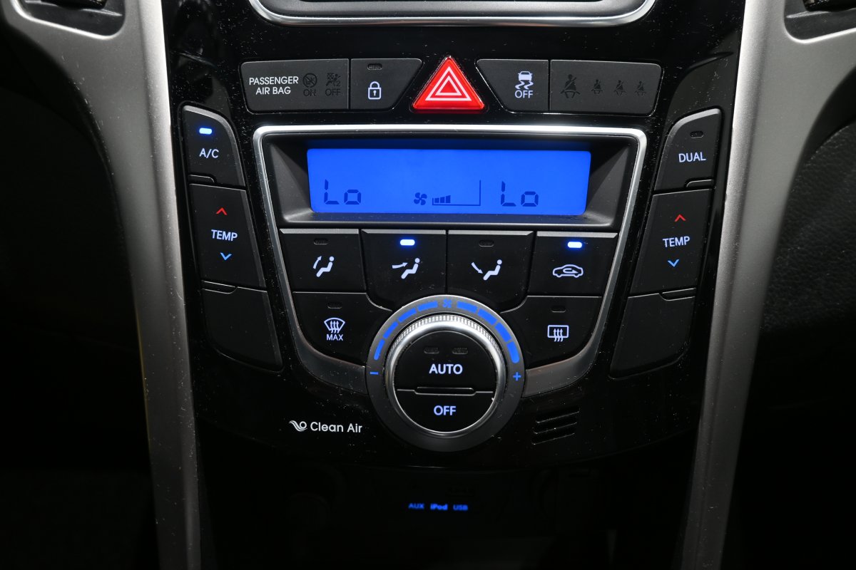 Foto Hyundai i30 16