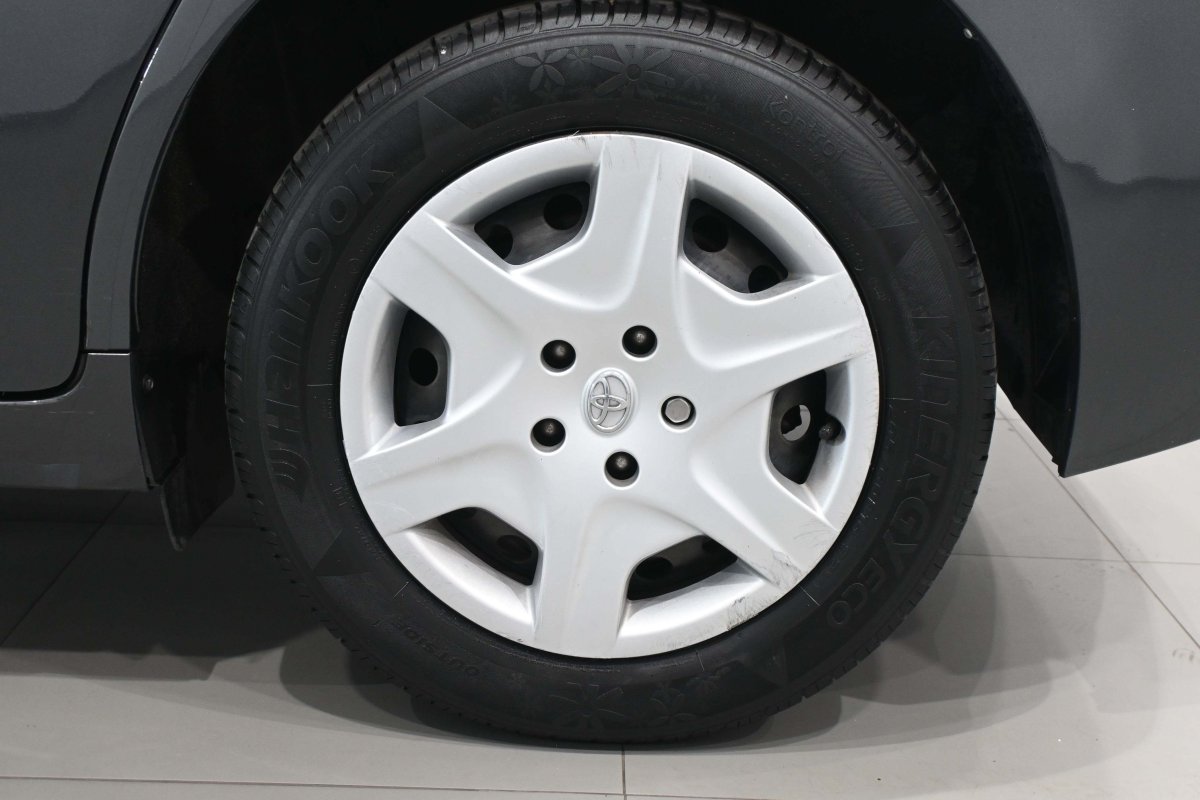 Foto Toyota Verso 25