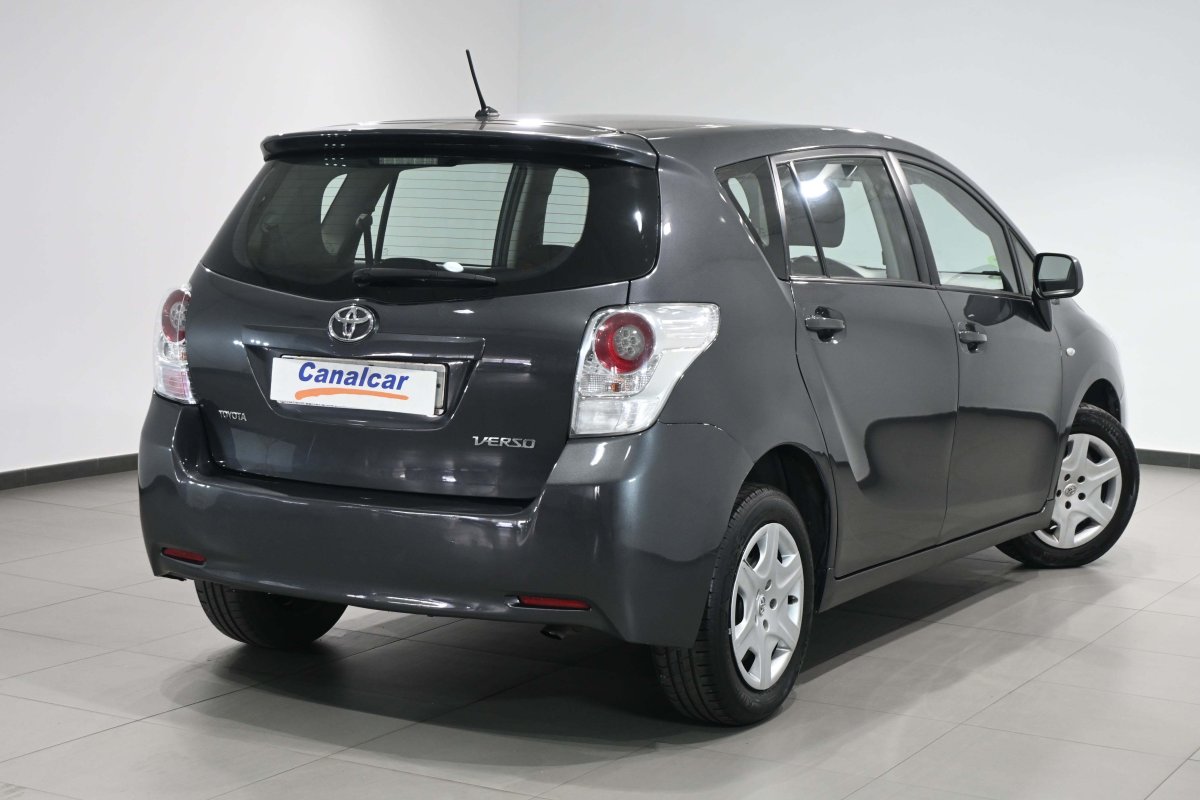 Foto Toyota Verso 4