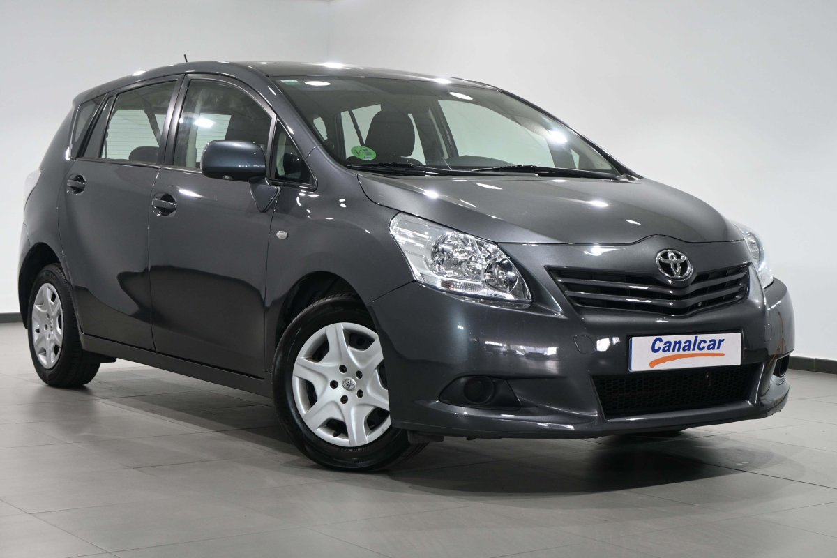 Foto Toyota Verso 3