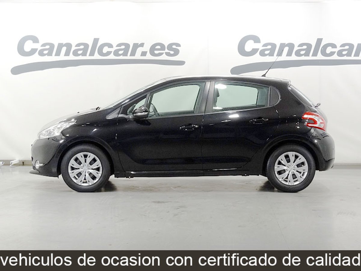 Foto Peugeot 208 8
