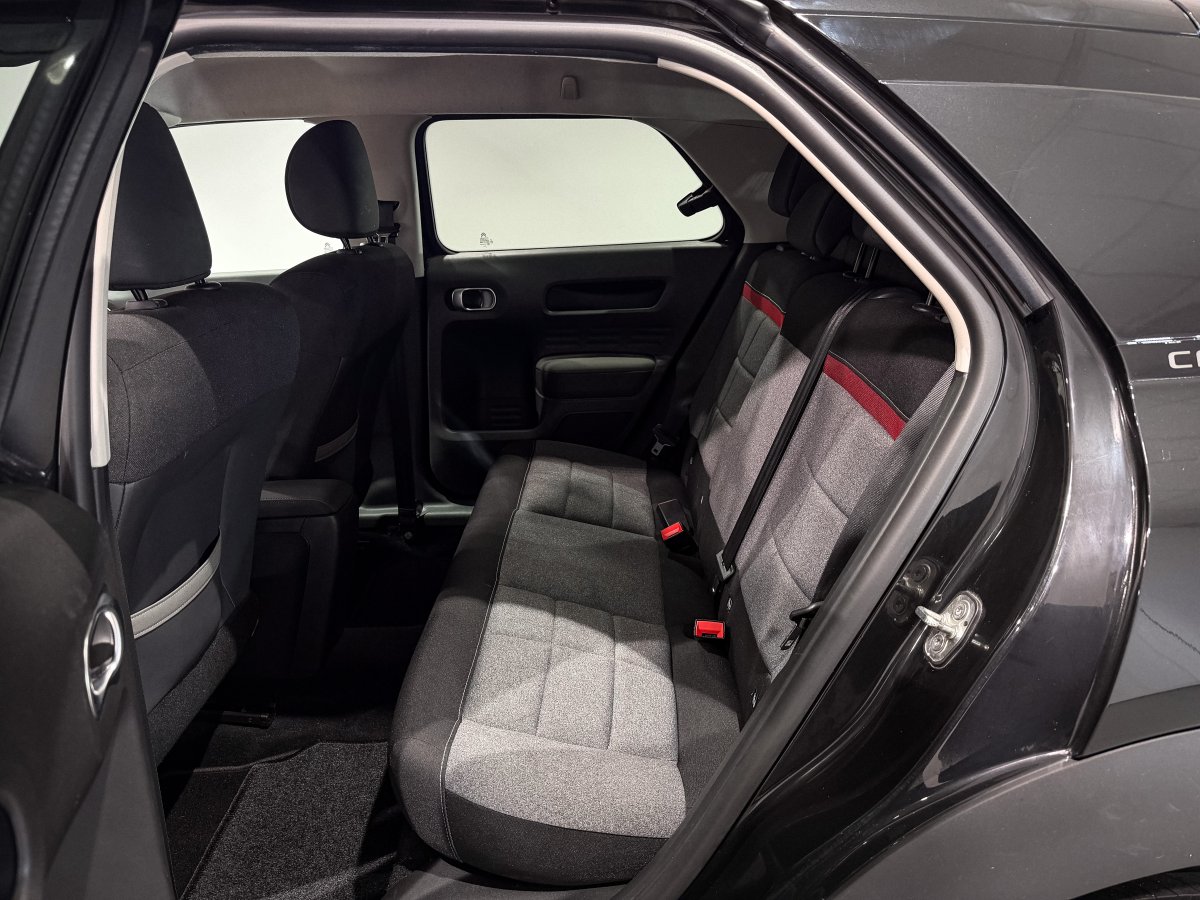 Foto Citroen C4 Cactus 11