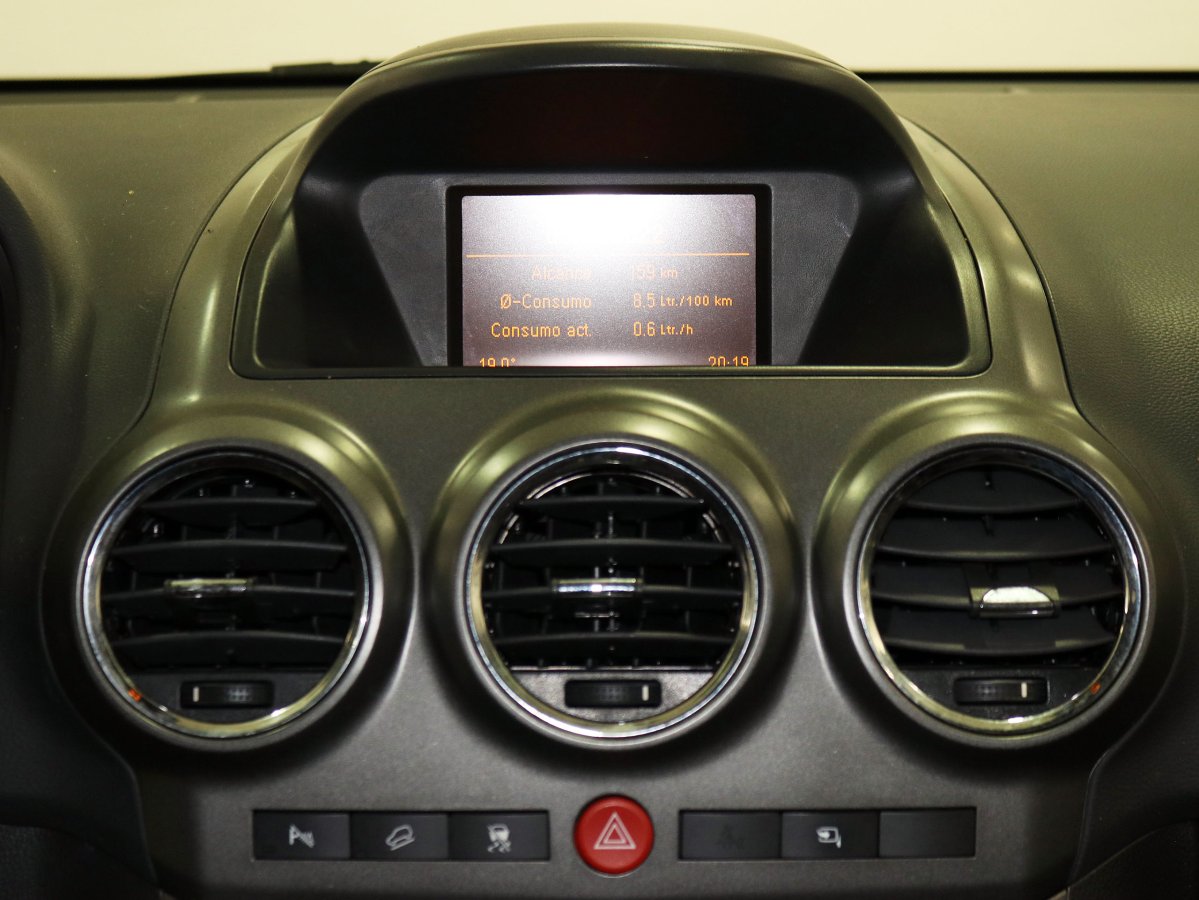 Foto Opel Antara 14