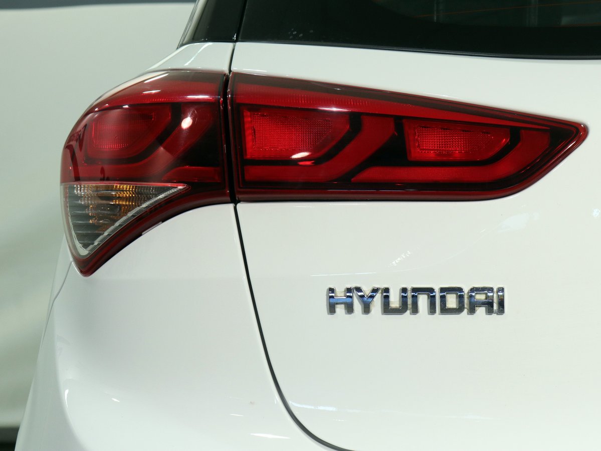 Foto Hyundai i20 9