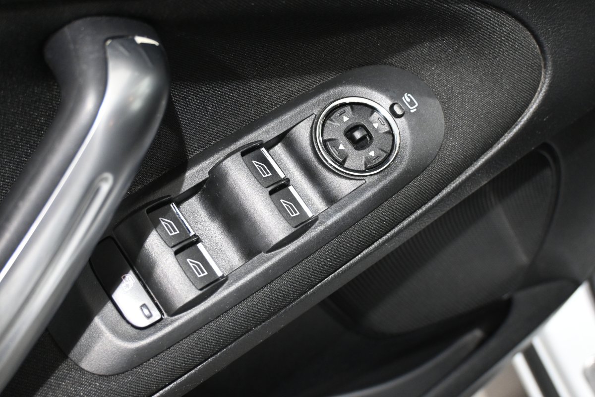 Foto Ford S-Max 24