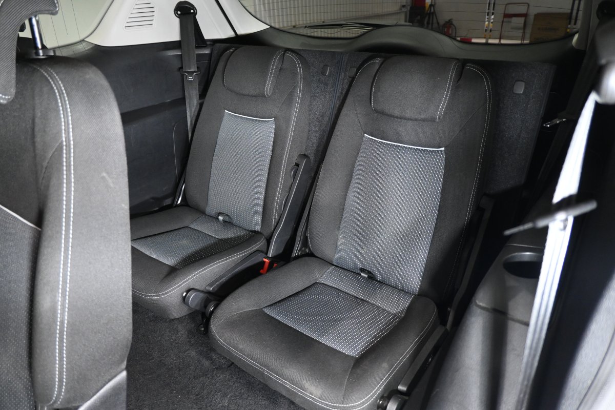 Foto Ford S-Max 11