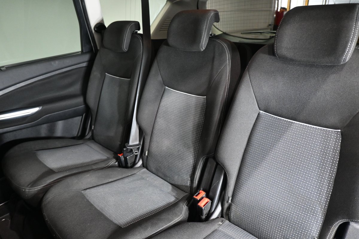 Foto Ford S-Max 10