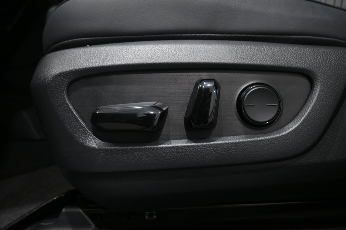 Foto Lexus NX 28
