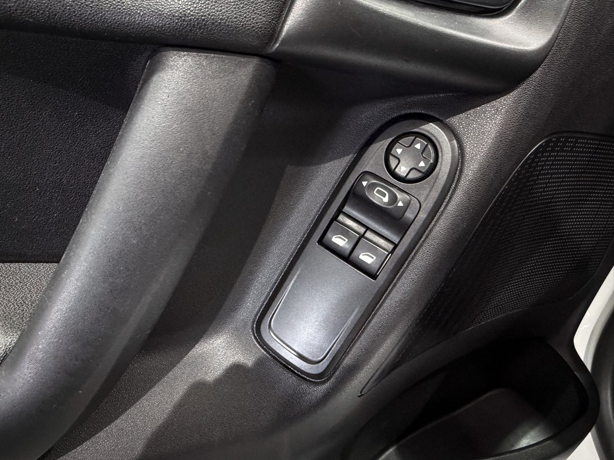 Foto Citroen C3 23