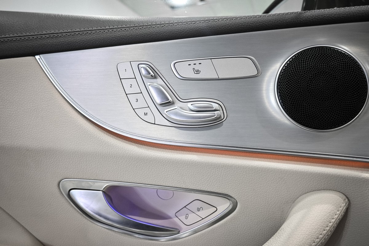 Foto Mercedes-Benz E 27