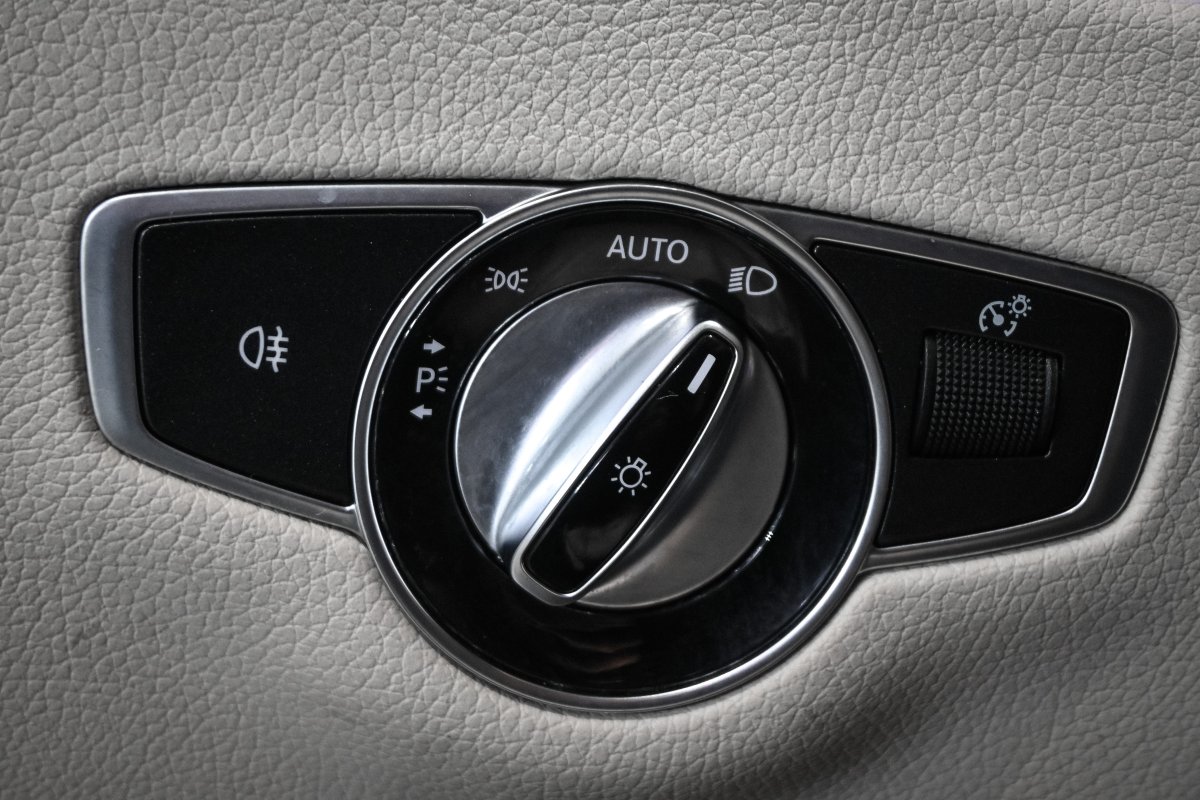 Foto Mercedes-Benz E 26