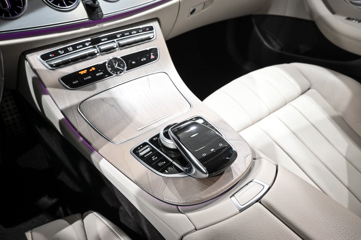 Foto Mercedes-Benz E 18