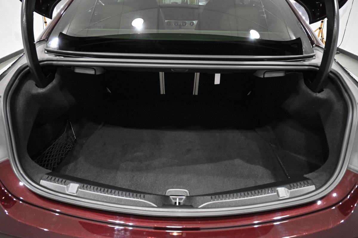 Foto Mercedes-Benz E 7