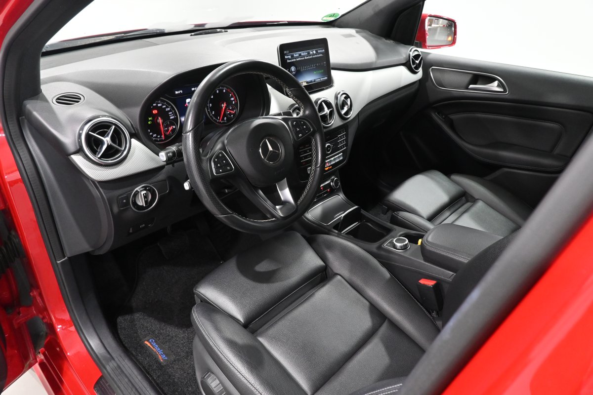 Foto Mercedes-Benz B 8