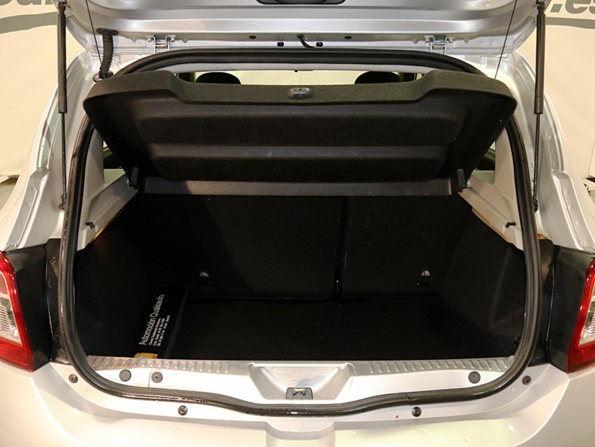 Foto Dacia Sandero 8