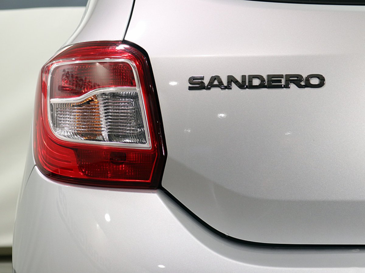 Foto Dacia Sandero 9