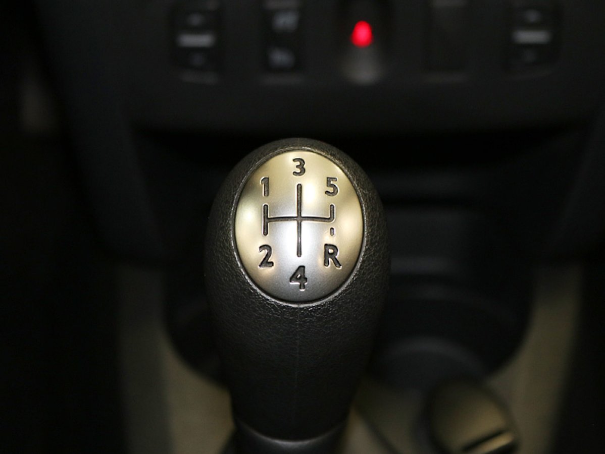 Foto Dacia Sandero 18