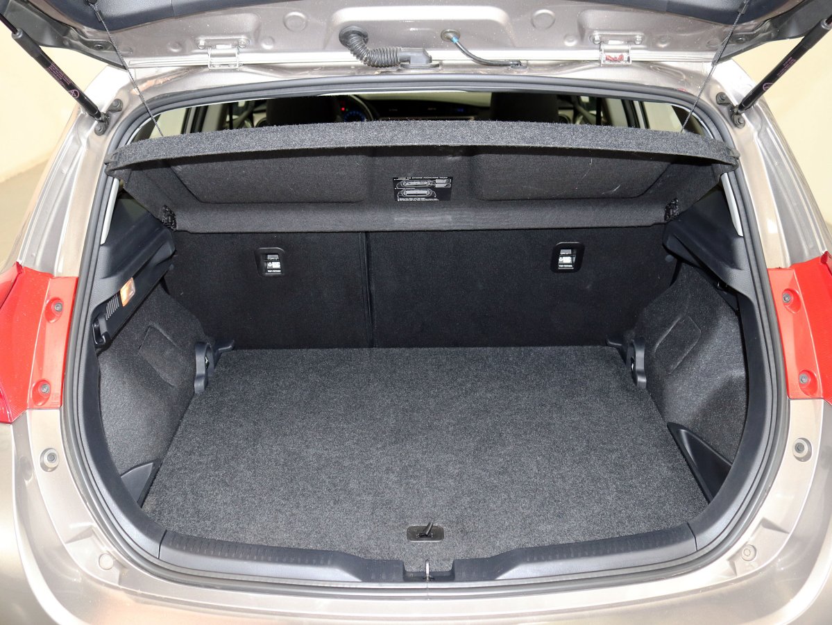Foto Toyota Auris 8