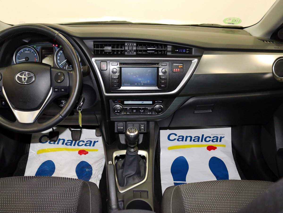 Foto Toyota Auris 15