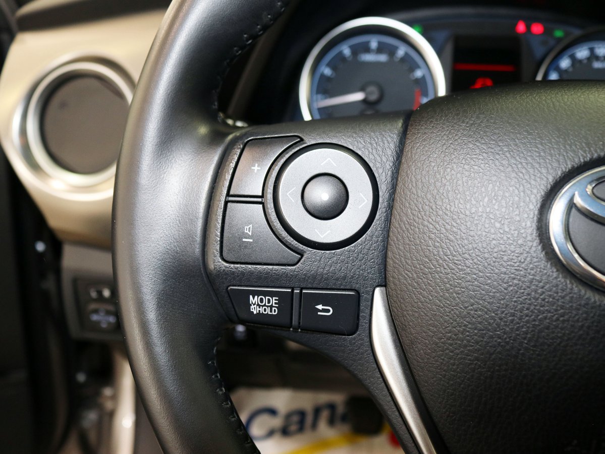 Foto Toyota Auris 25