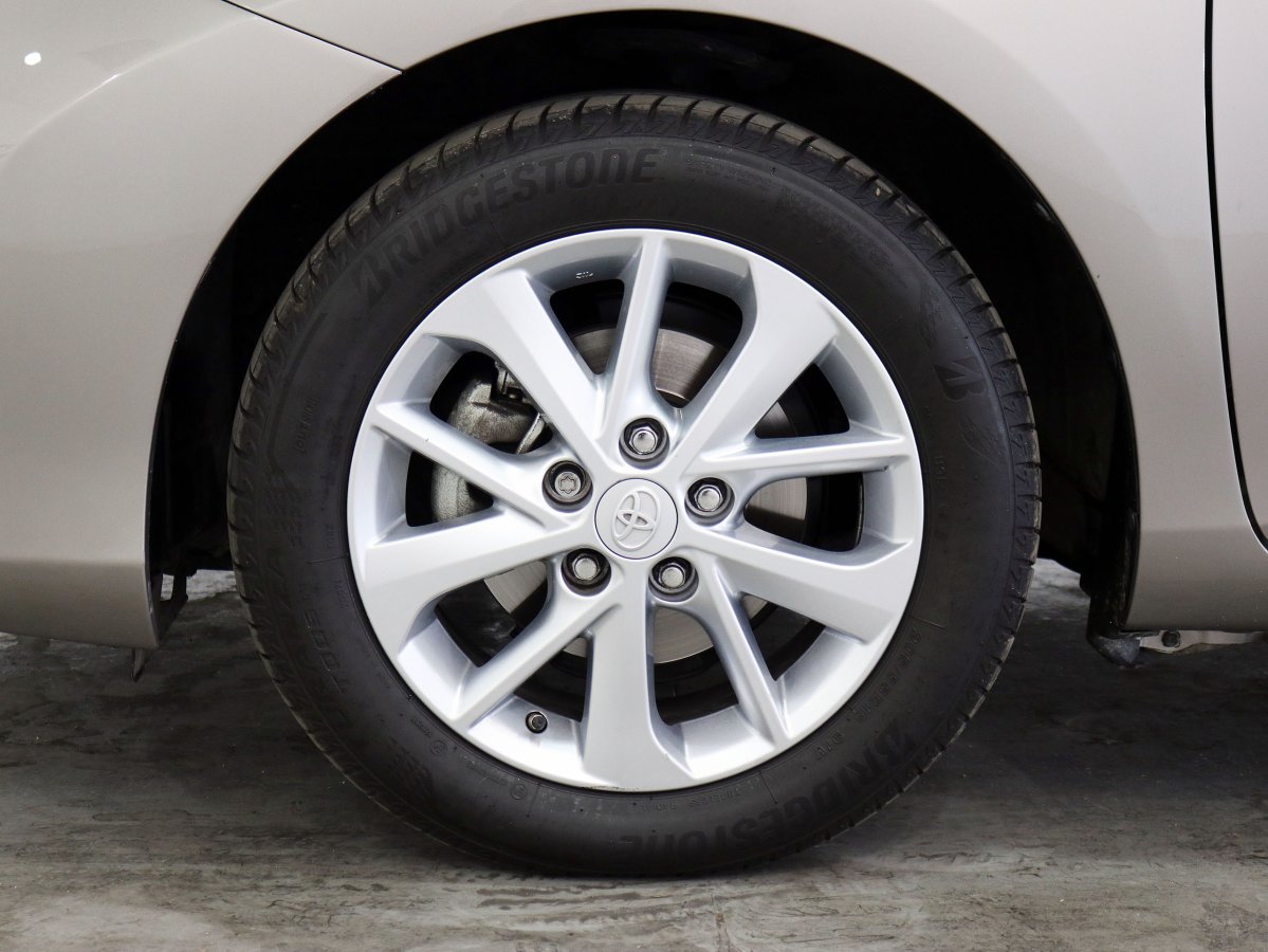 Foto Toyota Auris 29
