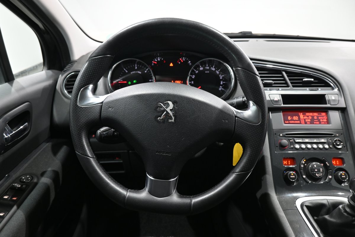 Foto Peugeot 5008 17
