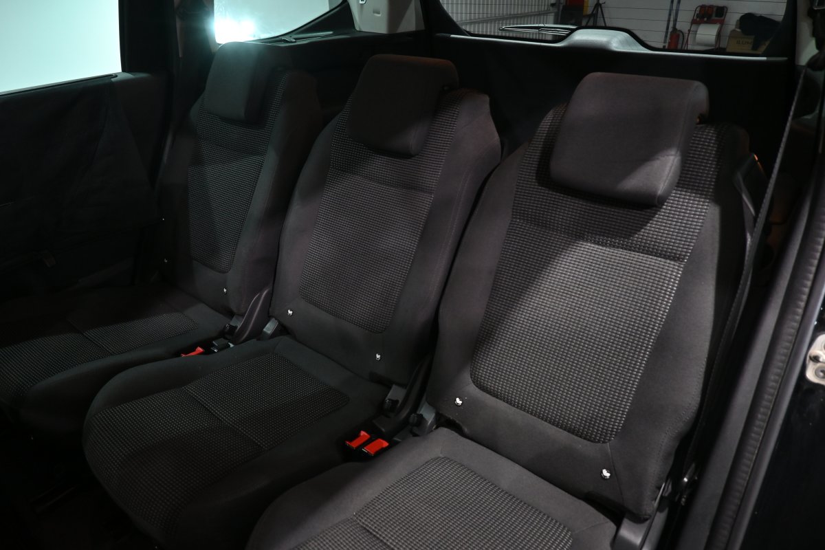 Foto Peugeot 5008 11