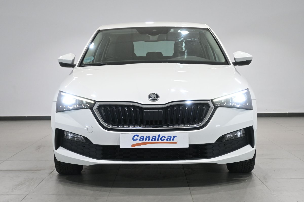 Foto Skoda SCALA 2