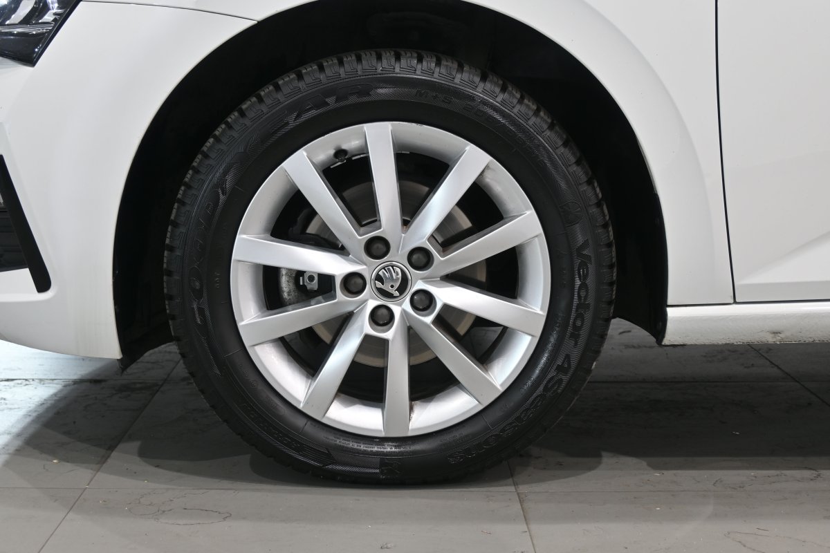 Foto Skoda SCALA 28