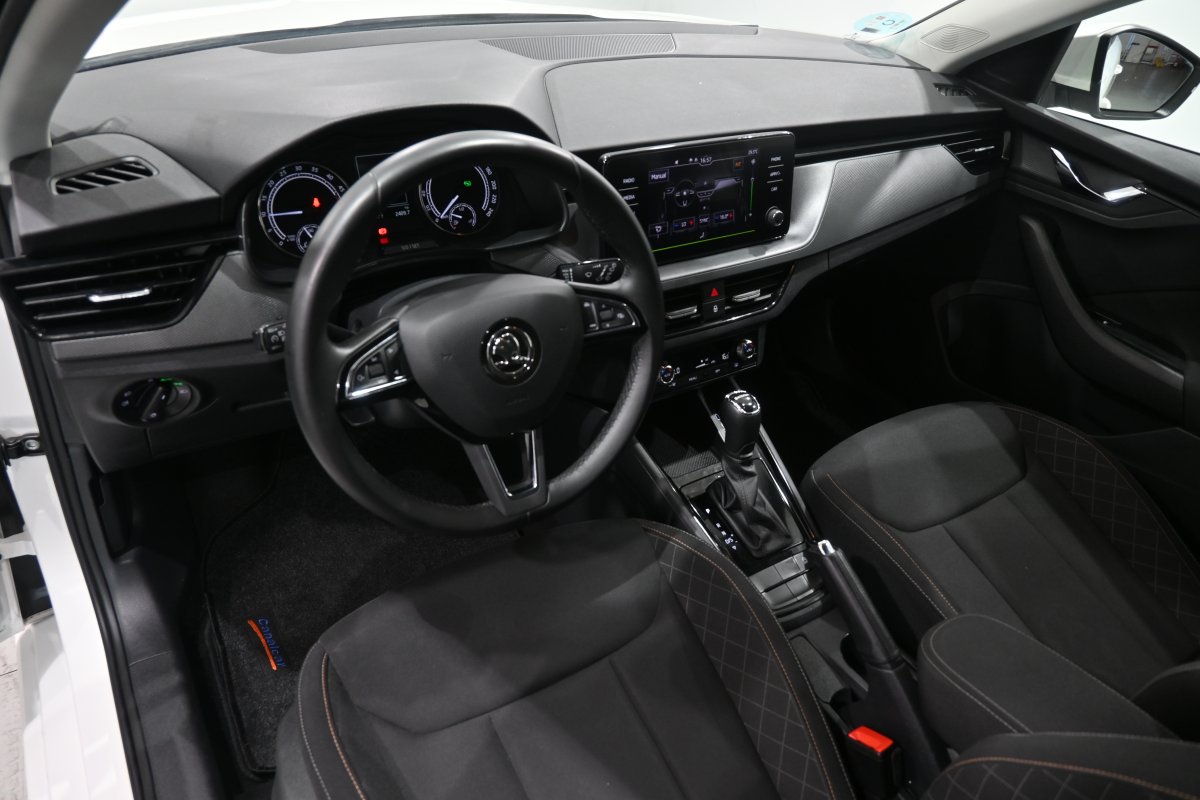 Foto Skoda SCALA 9