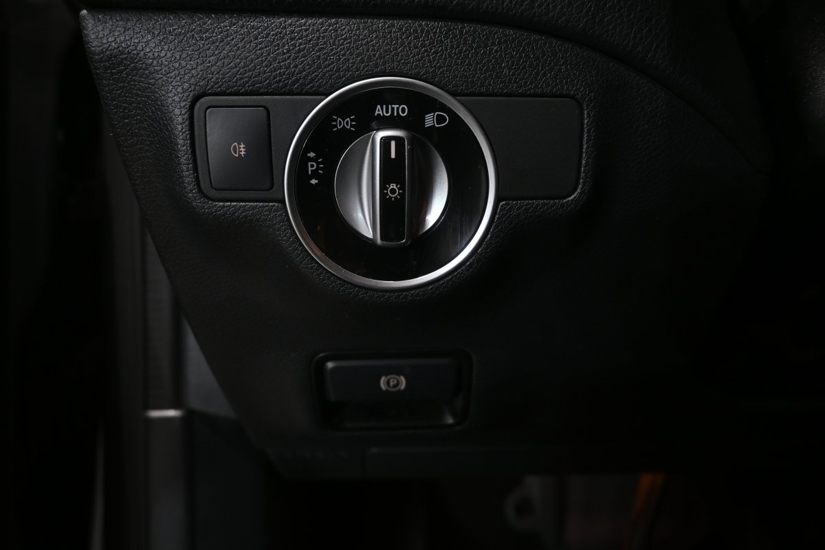 Foto Mercedes-Benz GLA 30