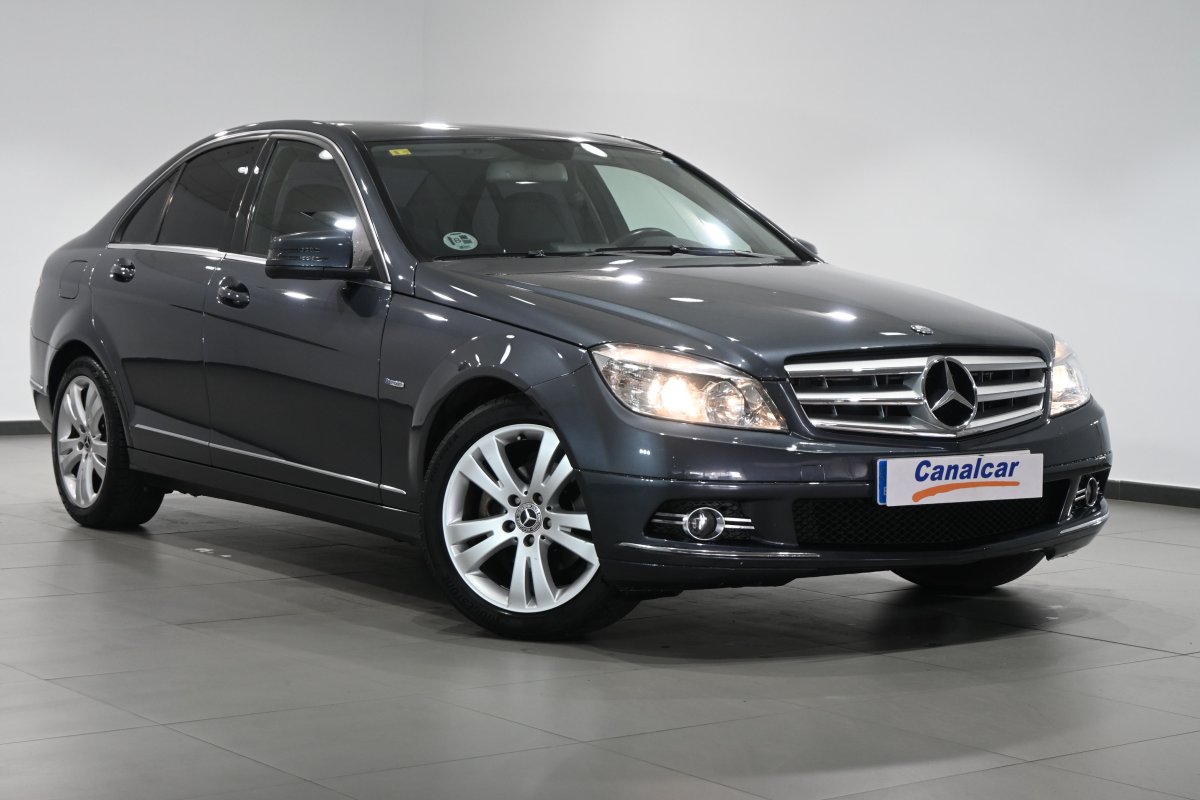 Foto Mercedes-Benz C 3