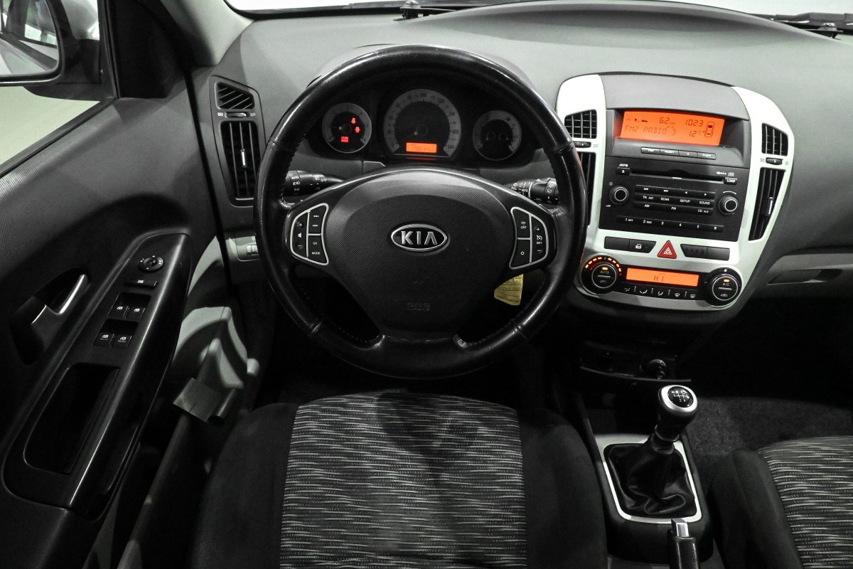 Foto Kia Cee´d 16