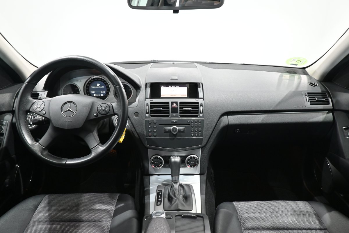 Foto Mercedes-Benz C 17