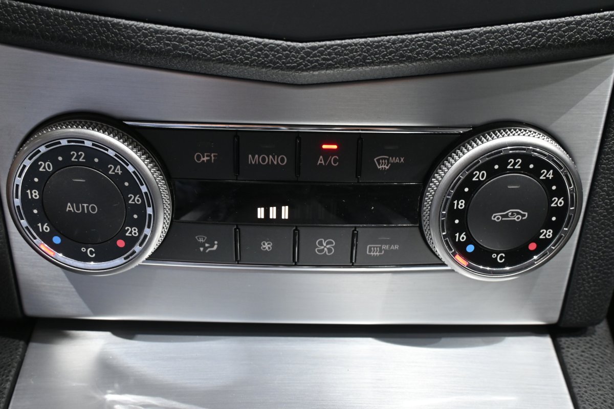 Foto Mercedes-Benz C 16