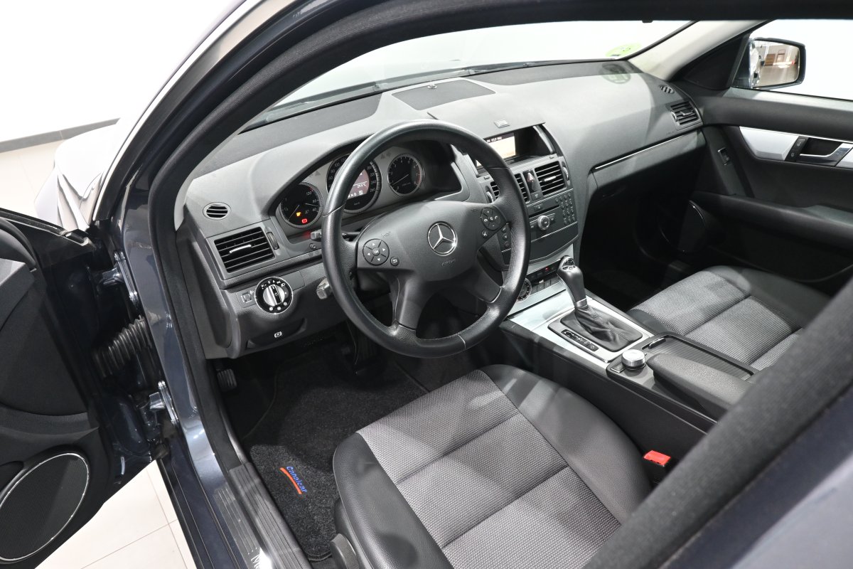 Foto Mercedes-Benz C 9