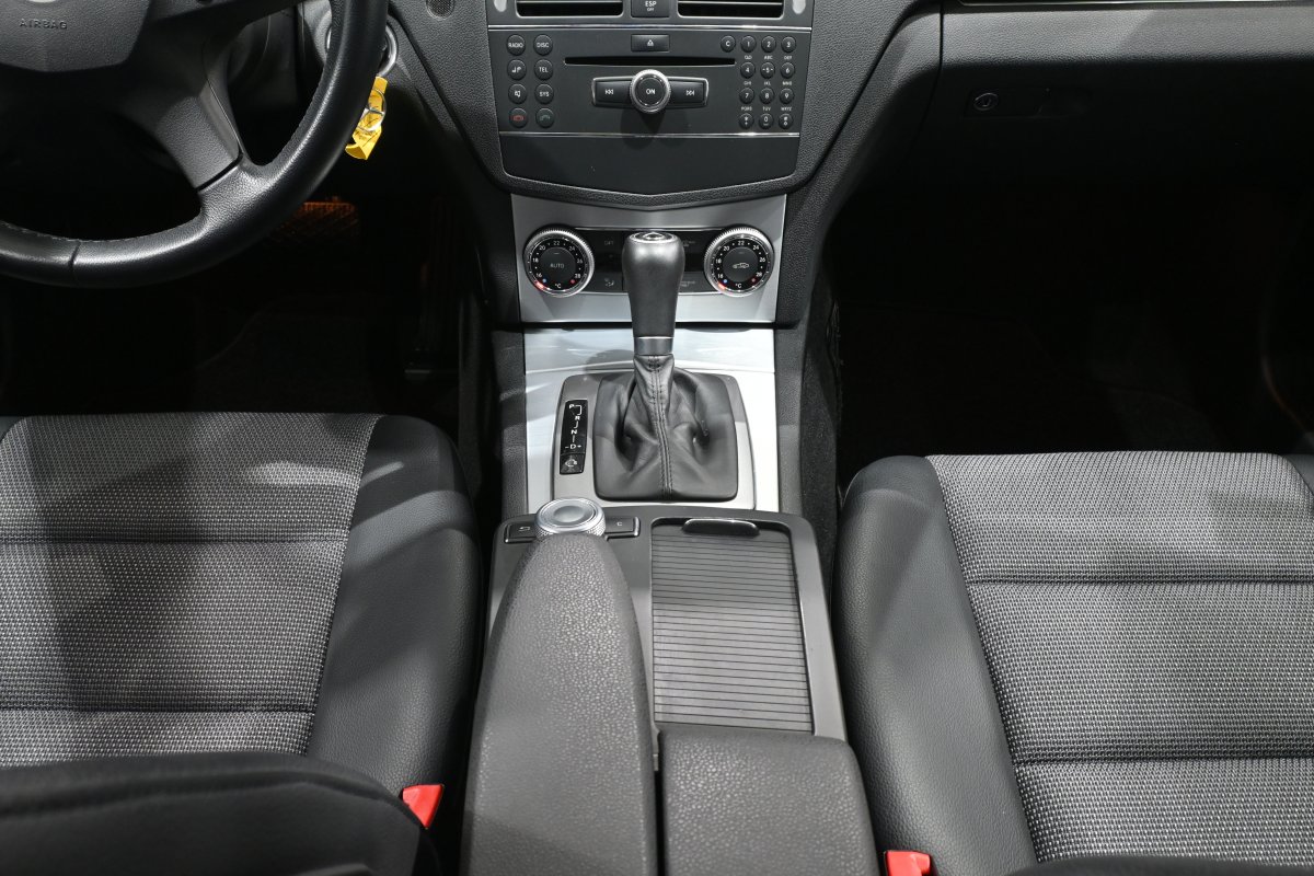 Foto Mercedes-Benz C 19