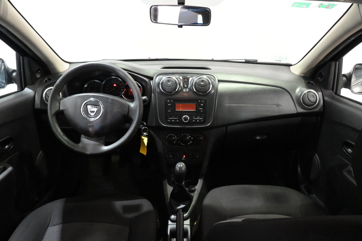 Foto Dacia Logan 13