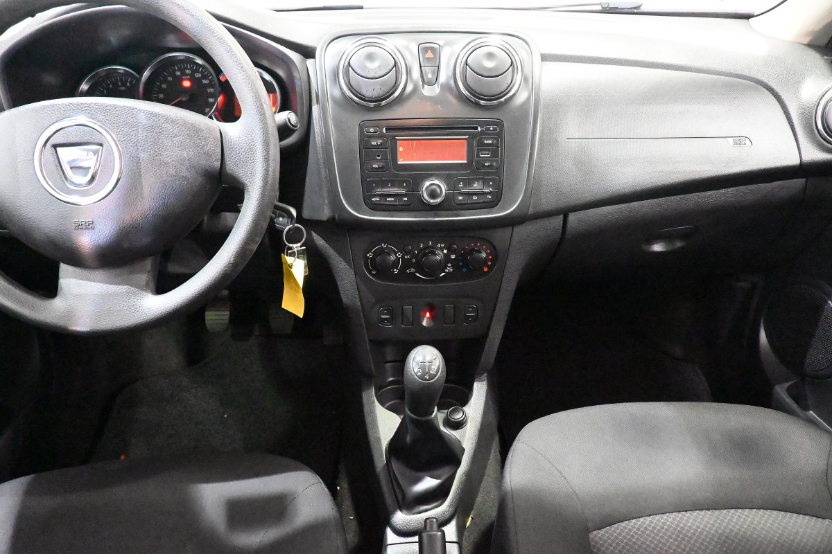 Foto Dacia Logan 17