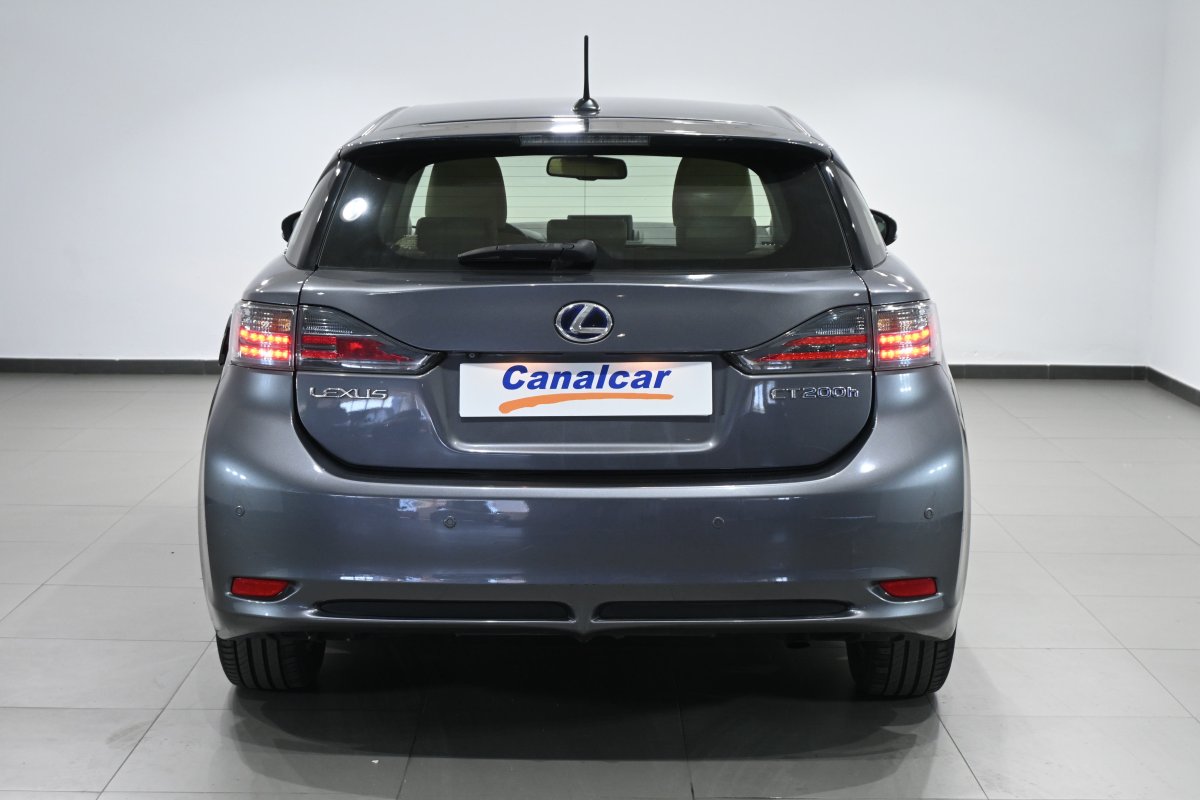 Foto Lexus CT 5